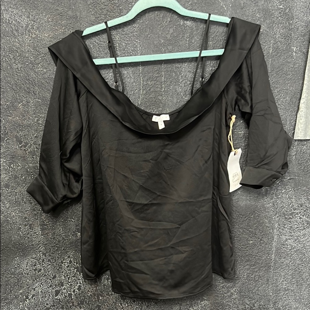 NWT Black Top